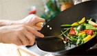 L'habitatge �s un dels nostres b�ns m�s preuats. Protegeix-la amb les millors cobertures. Ara, per contractar la teva p�lissa en el RACC et regalem un wok.
